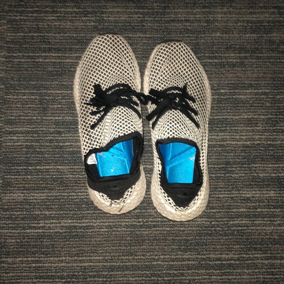 Adidas shoes - Picture 1 of 1